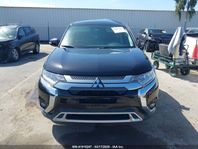 JA4AD3A33KZ014387 Mitsubishi Outlander Se