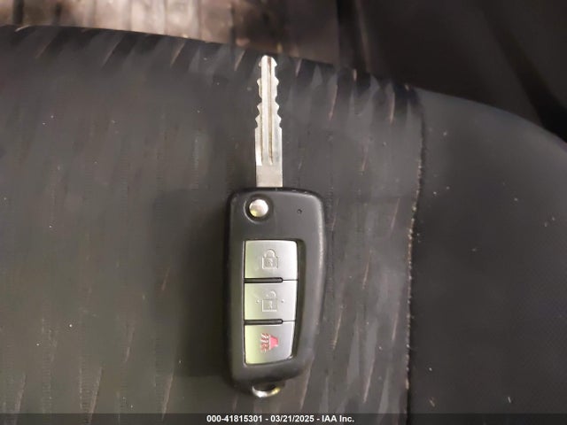 KNMAT2MV6JP521181 Nissan ROGUE S