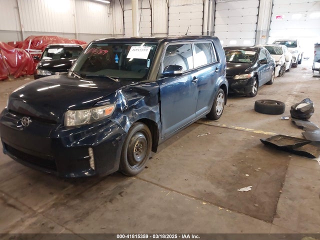Scion XB 2014 JTLZE4FE3EJ056295 Image 2