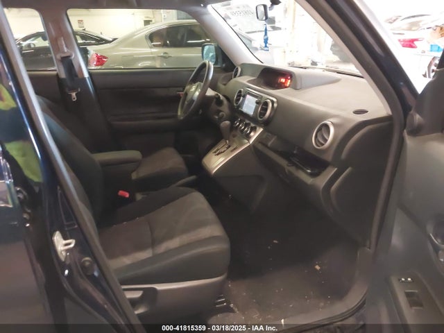 Scion XB 2014 JTLZE4FE3EJ056295 Image 5