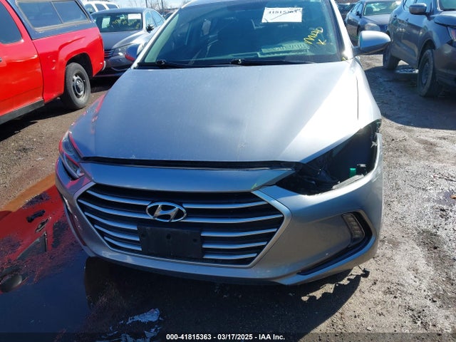 5NPD84LF2HH013588 Hyundai ELANTRA SE