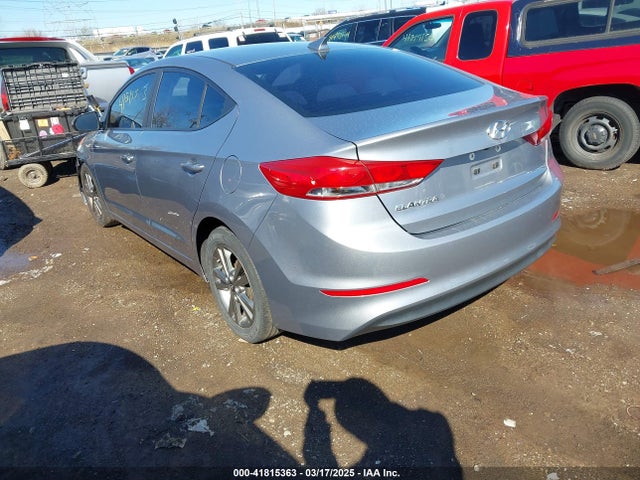 5NPD84LF2HH013588 Hyundai ELANTRA SE