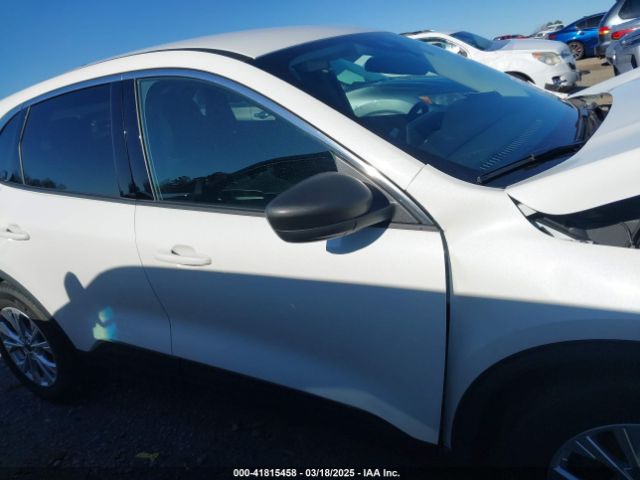 1FMCU0GN0PUA52469 Ford Escape Active