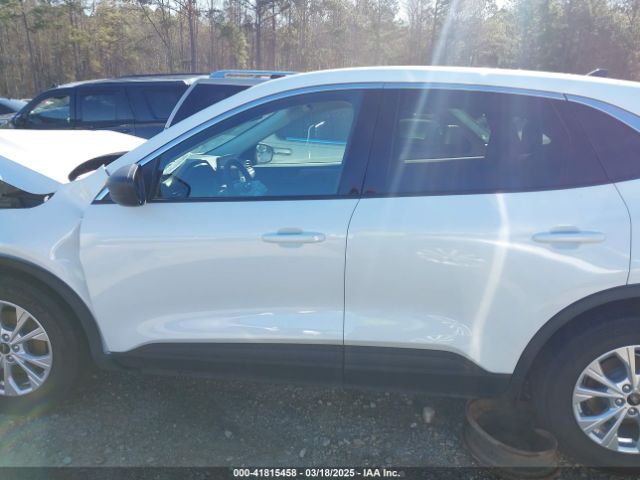1FMCU0GN0PUA52469 Ford Escape Active