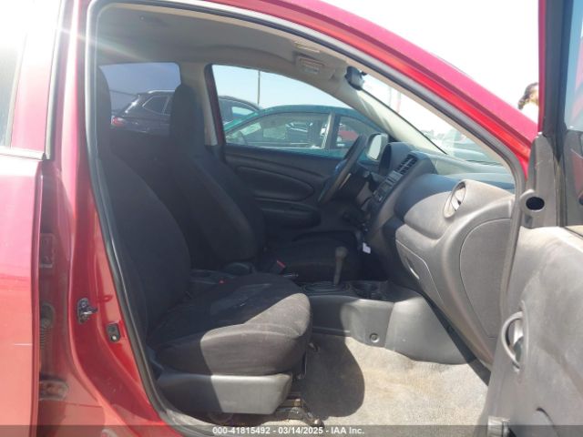 3N1CN7AP9FL804136 Nissan Versa 1.6 S+