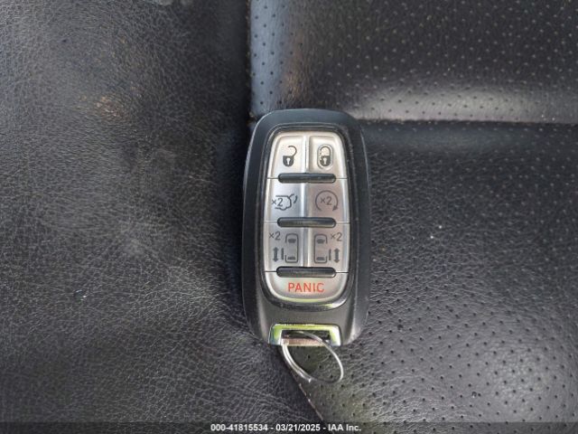 2021 CHRYSLER PACIFICA HYBRID 2C4RC1L77MR594062 Photo 10