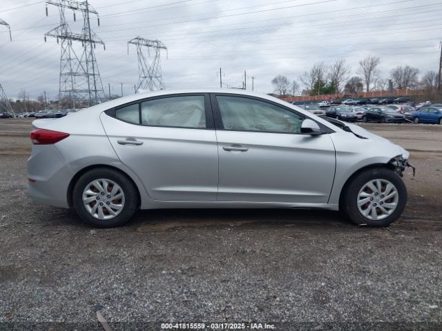 5NPD74LF5JH372135 Hyundai ELANTRA SE