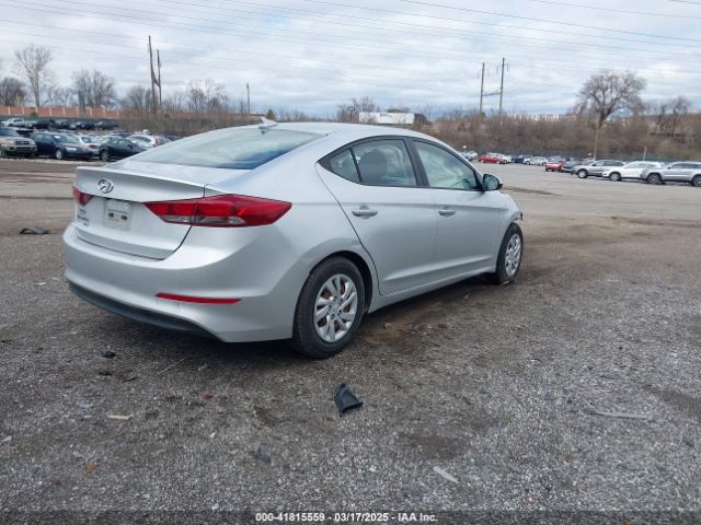 5NPD74LF5JH372135 Hyundai ELANTRA SE