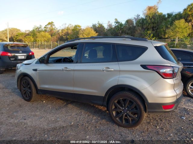 1FMCU9GD7HUE82559 Ford ESCAPE SE