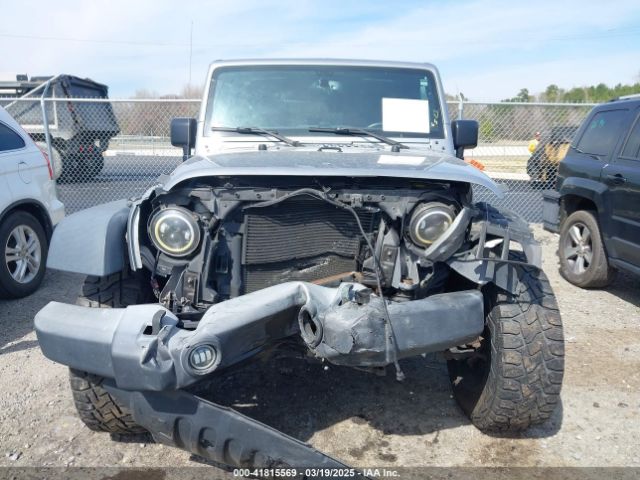1C4BJWDG0FL770934 Jeep Wrangler Unlimited Sport