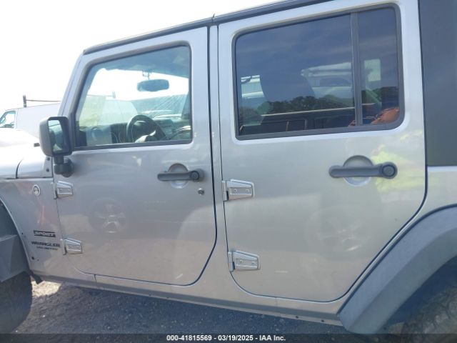 1C4BJWDG0FL770934 Jeep Wrangler Unlimited Sport
