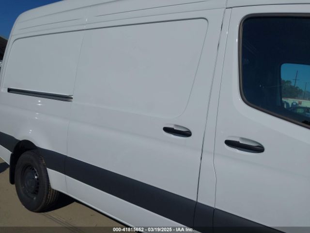 W1Y4NBHY4ST205052 Mercedes-Benz Sprinter 2500 Standard Roof 4-cyl Diesel Ho