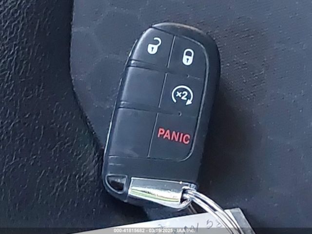 3C4NJDBB4JT238950 Jeep Compass Latitude 4x4
