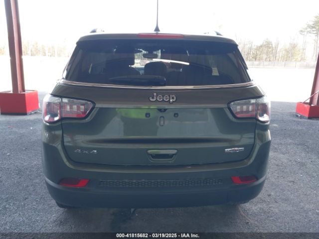 3C4NJDBB4JT238950 Jeep Compass Latitude 4x4
