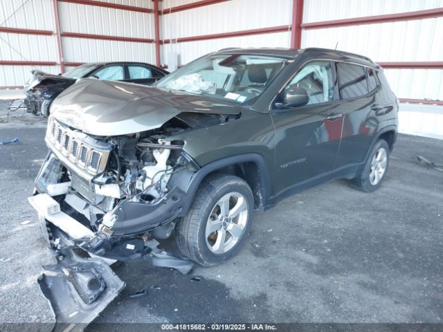 3C4NJDBB4JT238950 Jeep Compass Latitude 4x4