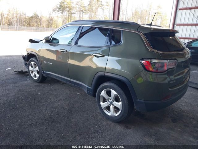 3C4NJDBB4JT238950 Jeep Compass Latitude 4x4