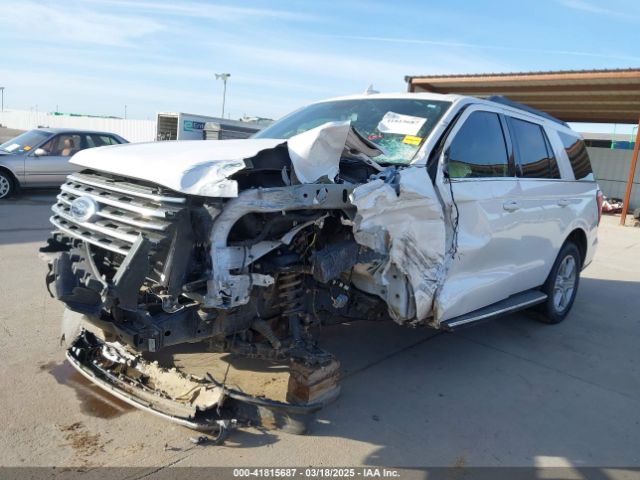 1FMJU1HT5JEA18863 Ford Expedition Xlt
