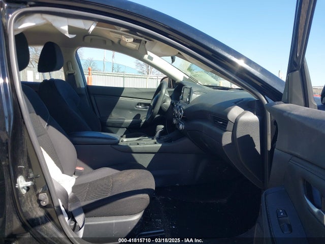 3N1AB8BV0NY225010 Nissan Sentra S Xtronic Cvt