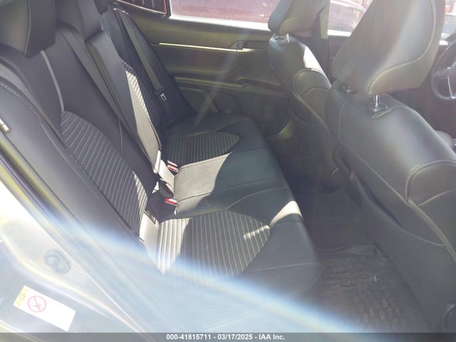 4T1B11HK4JU118527 Toyota CAMRY SE