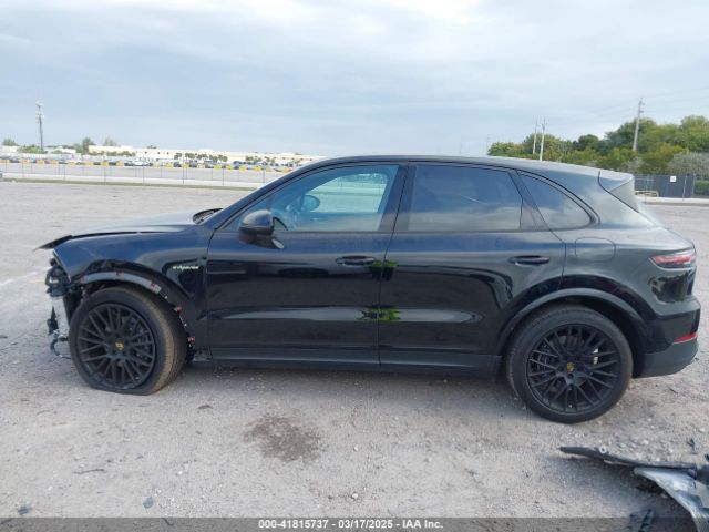 WP1AE2AYXMDA24566 Porsche Cayenne E-hybrid