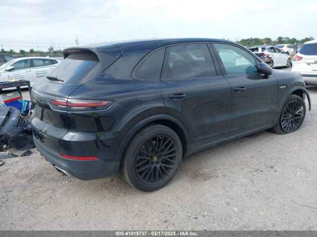 WP1AE2AYXMDA24566 Porsche Cayenne E-hybrid