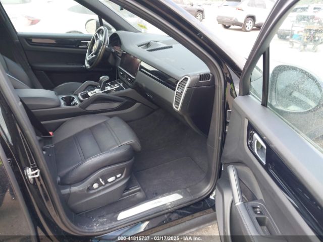WP1AE2AYXMDA24566 Porsche Cayenne E-hybrid