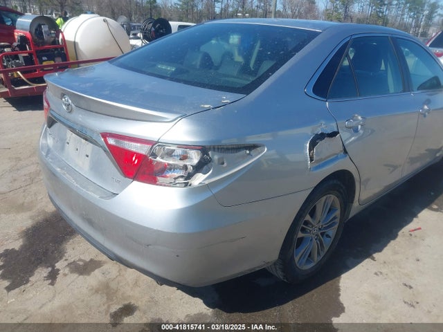 4T1BF1FK9FU063911 Toyota CAMRY SE