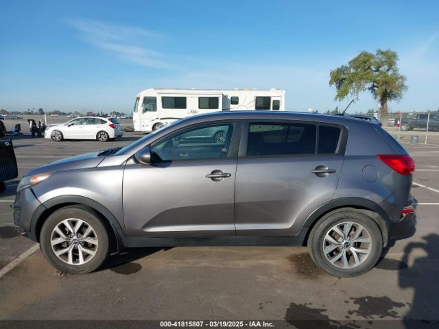 KNDPB3AC1F7767410 KIA Sportage Lx