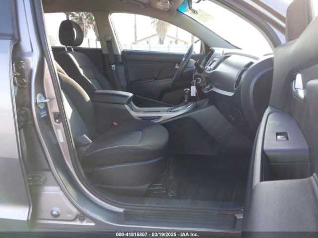 KNDPB3AC1F7767410 KIA Sportage Lx