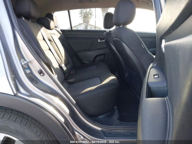 KNDPB3AC1F7767410 KIA Sportage Lx