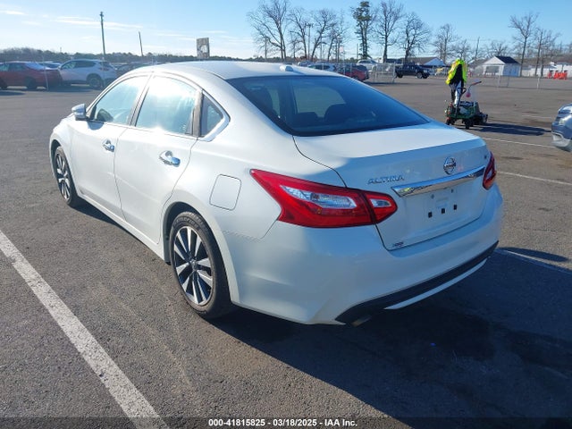 1N4AL3APXHC134362 Nissan Altima 2.5/2.5 S/2.5 Sl/2.5 Sr/2.5 Sv