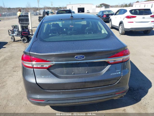 3FA6P0LUXJR157689 Ford Fusion Hybrid Se
