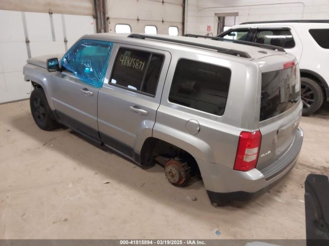 1C4NJRFBXGD647184 Jeep Patriot Latitude