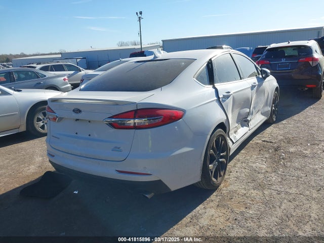 Ford FUSION SE 2020 3FA6P0HD2LR230033 Image 4