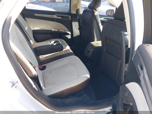 Ford FUSION SE 2020 3FA6P0HD2LR230033 Image 8