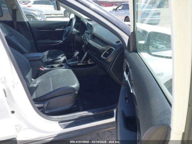 KNDERCAA4M7165986 KIA SELTOS EX