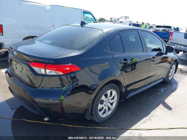 Toyota COROLLA LE 2022 JTDEPMAE4NJ210119 Image 4