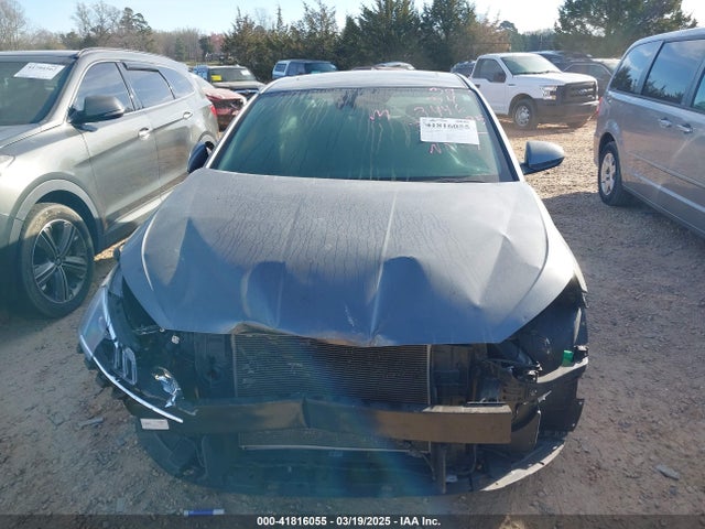 5NPD84LFXKH492446 Hyundai Elantra Value Edition