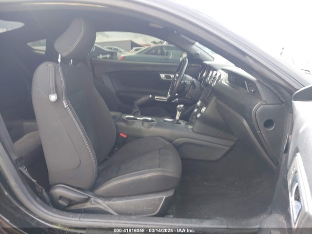 Ford Mustang 2020 1FA6P8THXL5177271 Image 5