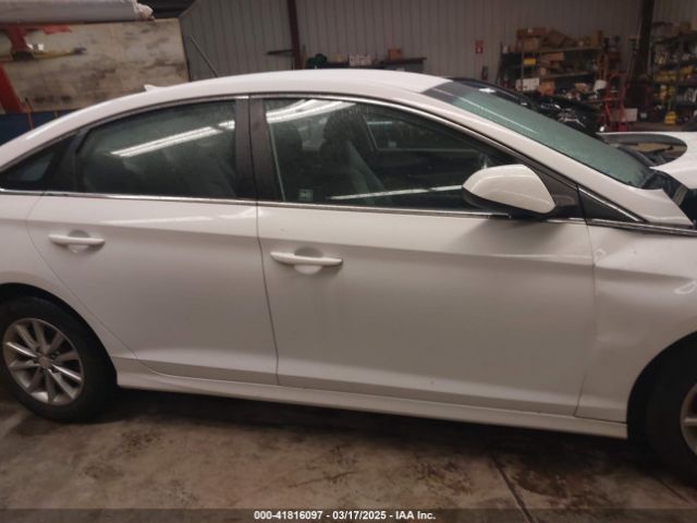 5NPE24AF2JH657333 Hyundai SONATA SE