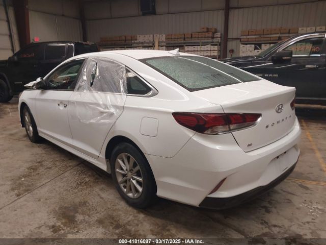 5NPE24AF2JH657333 Hyundai SONATA SE