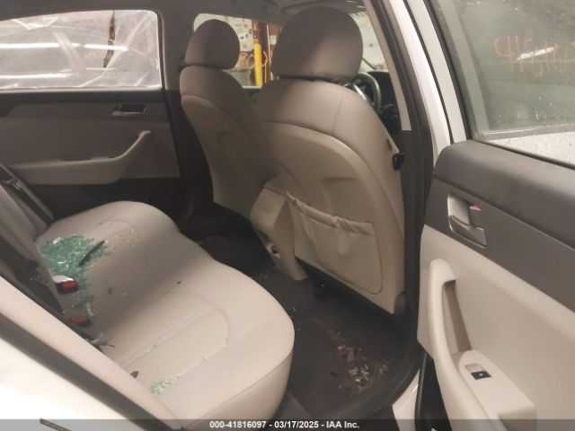 5NPE24AF2JH657333 Hyundai SONATA SE