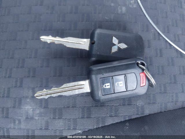 ML32A3HJ9HH006772 Mitsubishi MIRAGE ES
