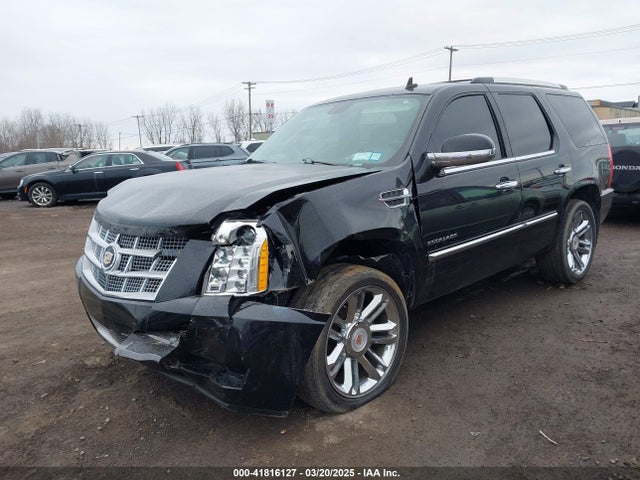 2013 CADILLAC ESCALADE 1GYS4DEF0DR260640 Photo 1