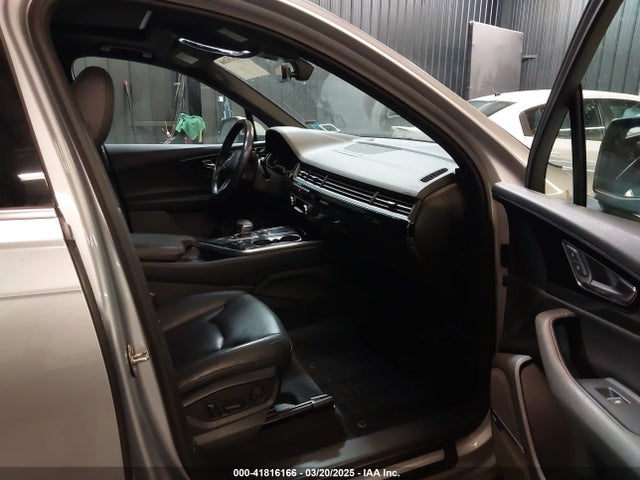 2017 AUDI Q7 WA1LAAF76HD035953 Photo 4