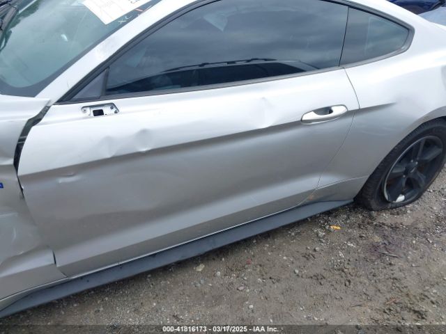 1FA6P8AM2H5236742 Ford Mustang V6