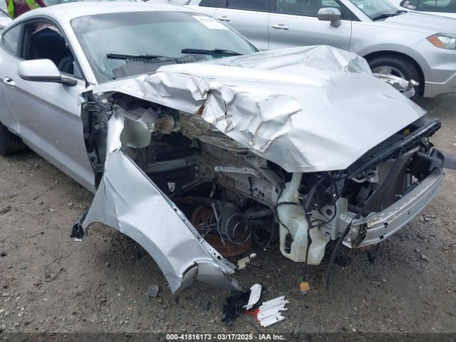 1FA6P8AM2H5236742 Ford Mustang V6