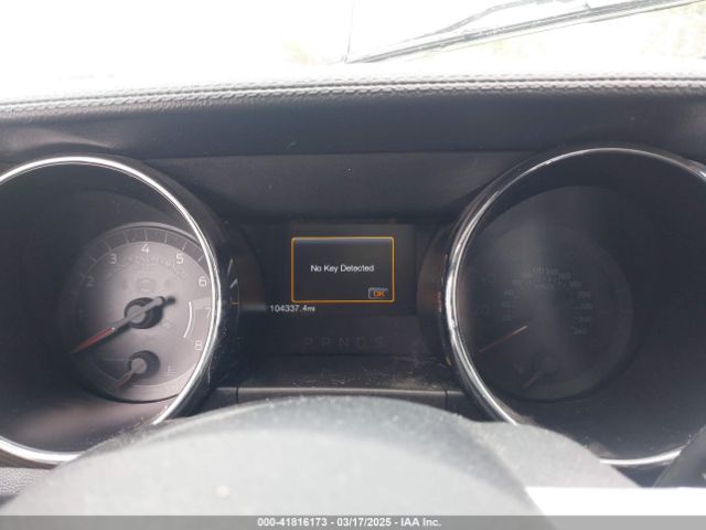 1FA6P8AM2H5236742 Ford Mustang V6