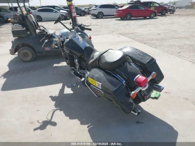 2018 HARLEY-DAVIDSON FLHR 1HD1FBC10JB657209 Photo 2