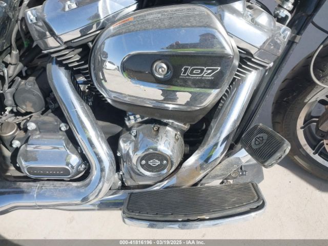 2018 HARLEY-DAVIDSON FLHR 1HD1FBC10JB657209 Photo 7